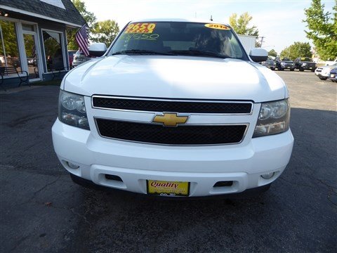Used 2014 Chevrolet Suburban LT w/ Luxury Package image 4