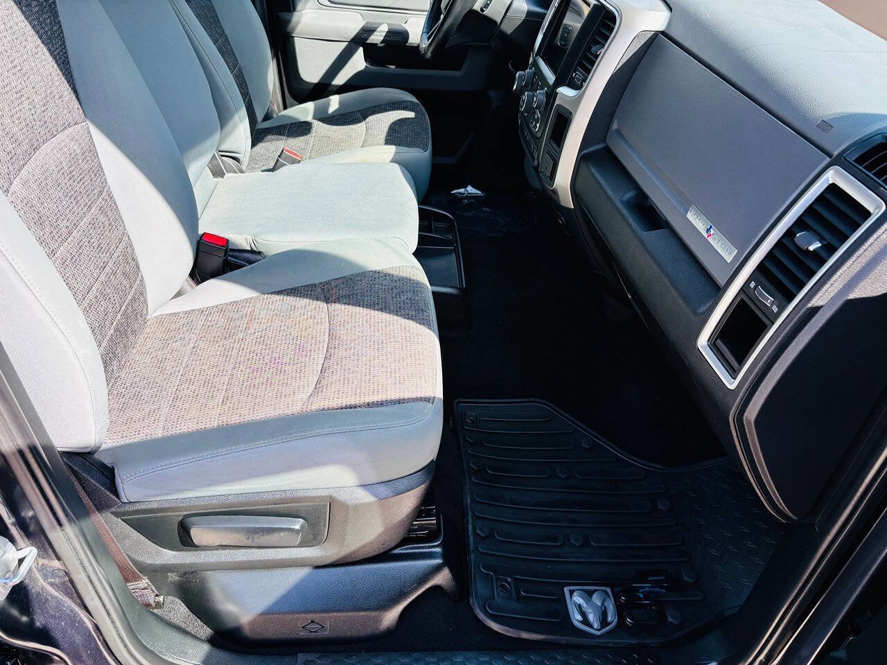 Used 2018 RAM 1500 Lone Star image 16