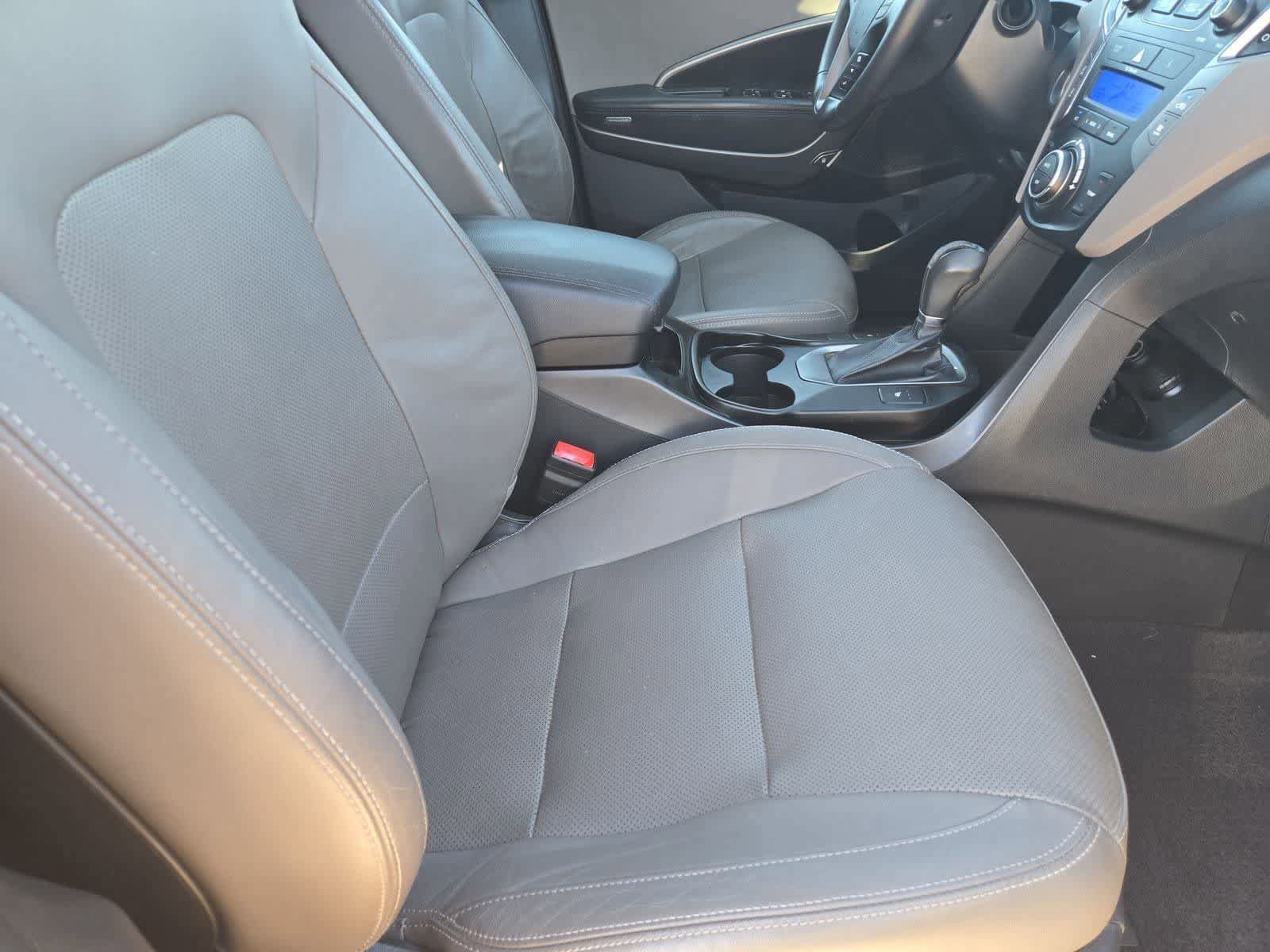 Used 2015 Hyundai Santa Fe GLS w/ Option Group 02 FWD image 19