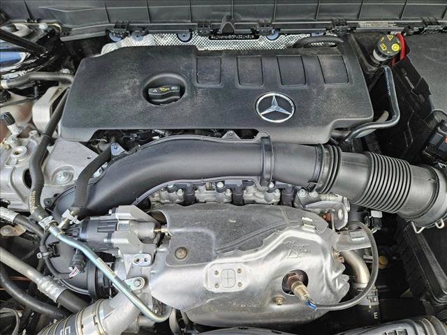 Used 2023 Mercedes-Benz GLB 250 4MATIC image 19