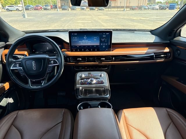 Used 2023 Lincoln Nautilus Reserve w/ Luxury Package AWD/4WD image 15