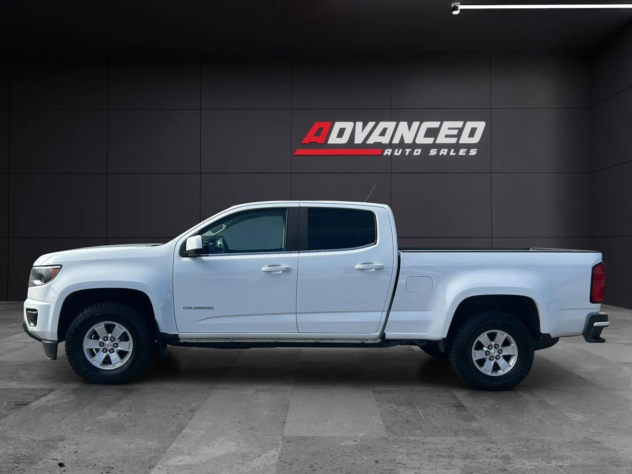 Used 2018 Chevrolet Colorado W/T image 4