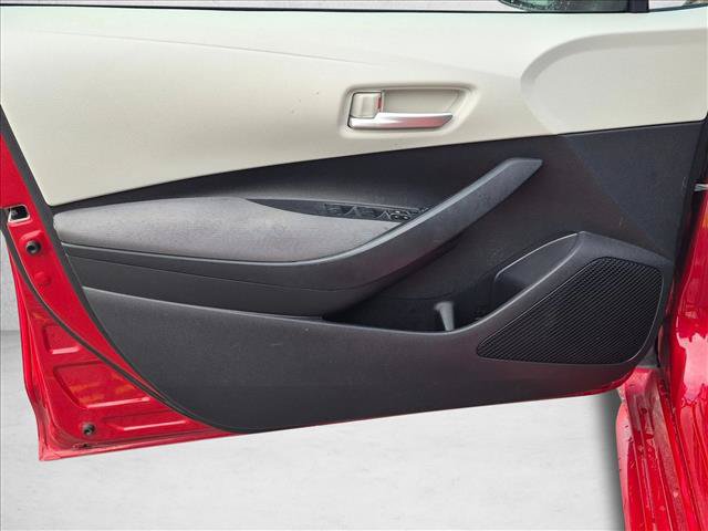 Used 2020 Toyota Corolla LE FWD image 27