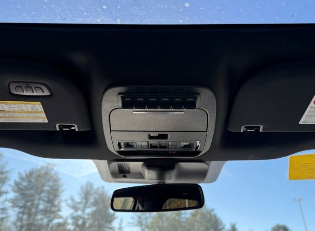 New 2026 Ford F350 Platinum w/ Tremor Off-Road Package image 23