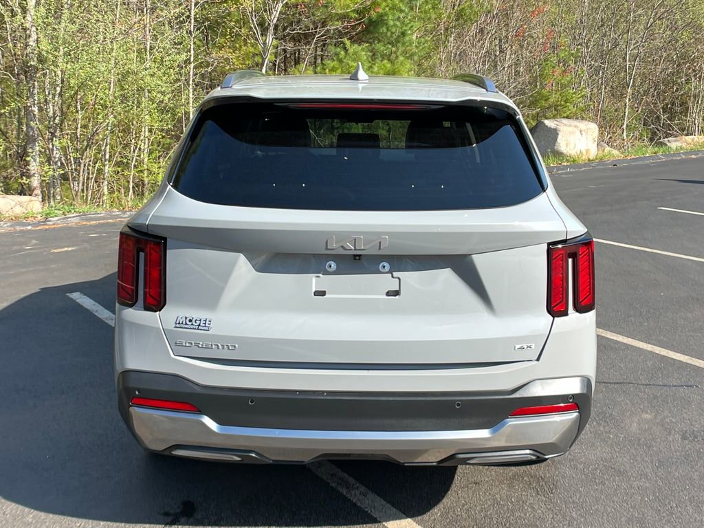 Used 2024 Kia Sorento S w/ Panoramic Sunroof Package AWD/4WD image 4