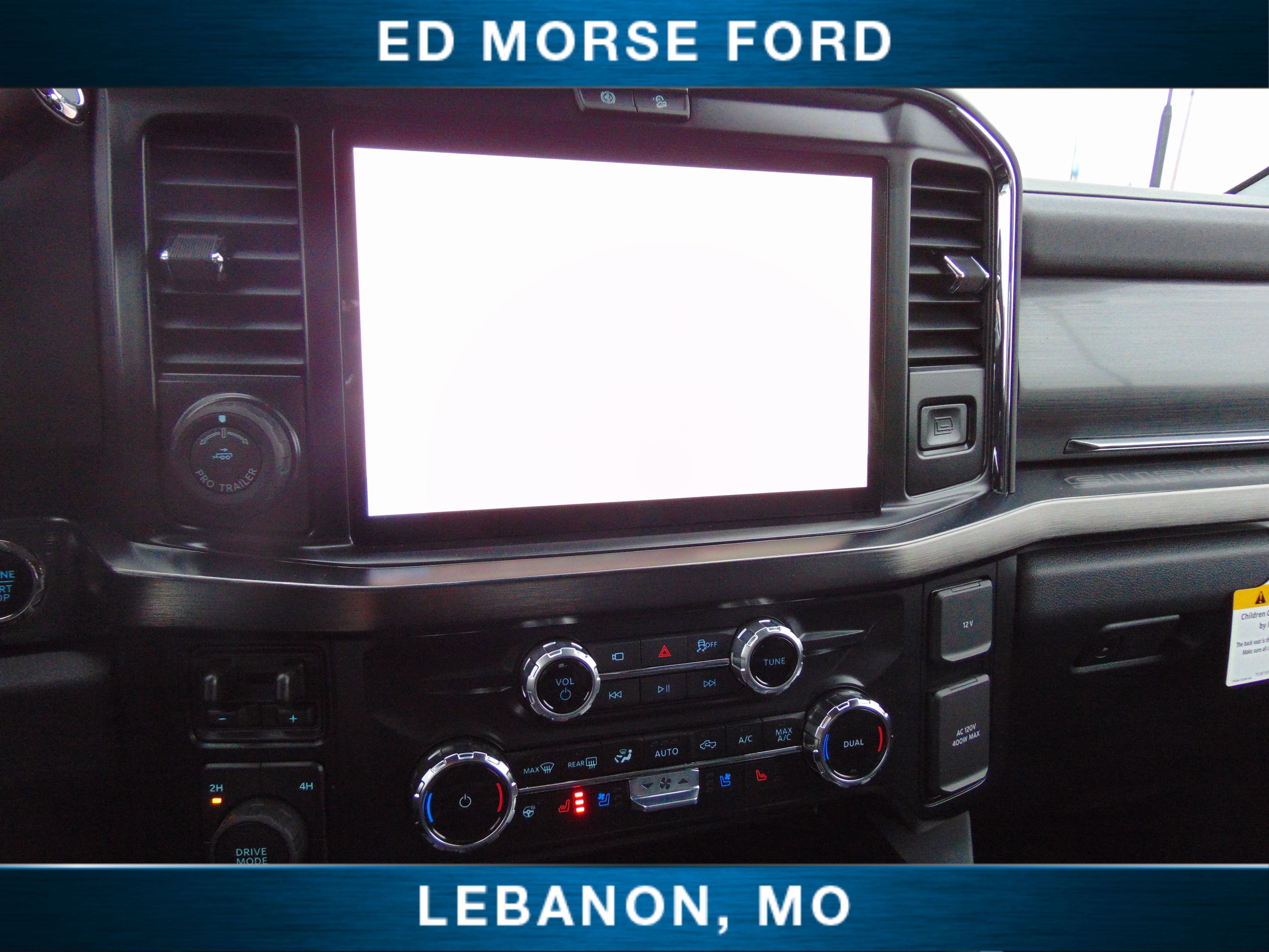 New 2026 Ford F250 Lariat w/ Black Appearance Package image 24