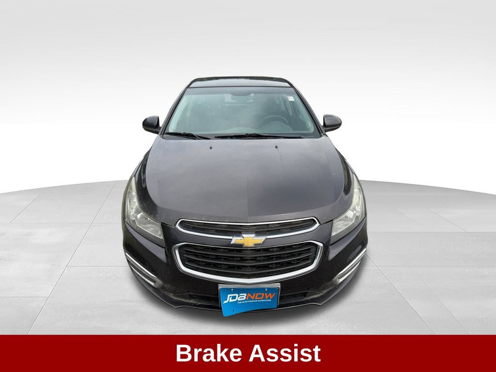 Used 2015 Chevrolet Cruze LT w/ Sun And Sound Package FWD image 10