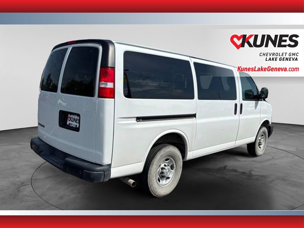Used 2023 Chevrolet Express 3500 LS RWD image 5