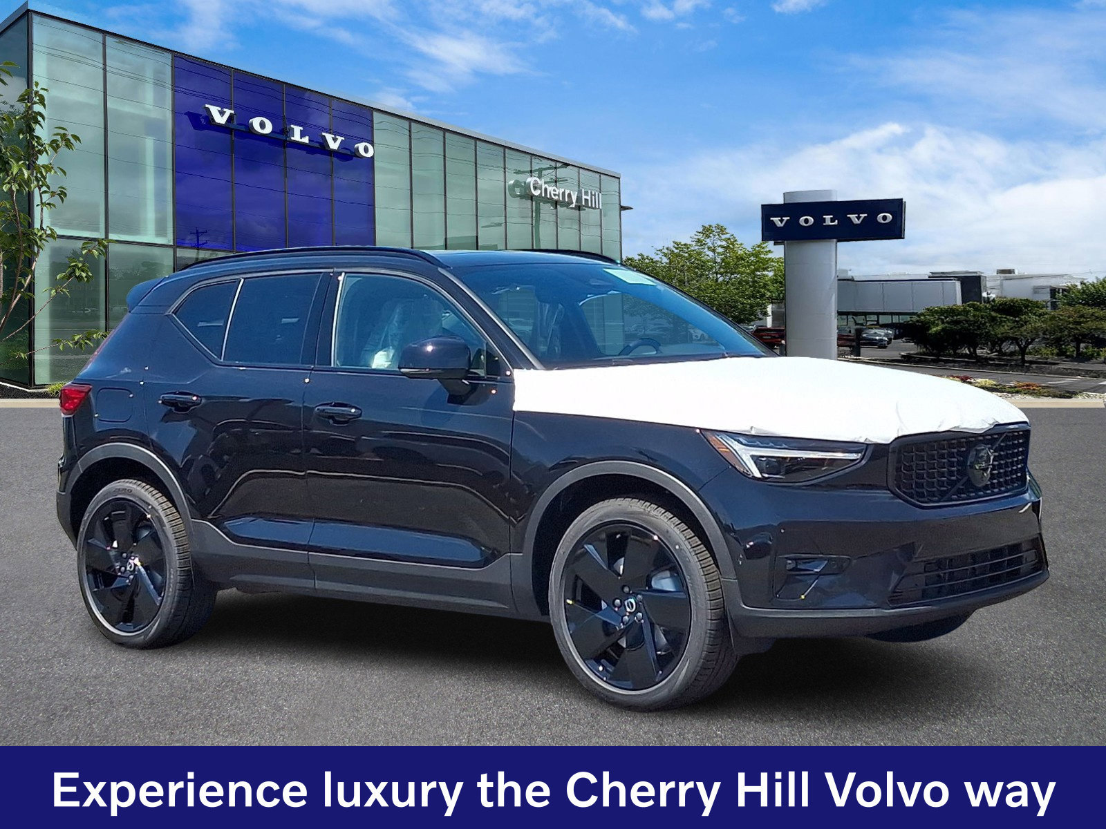 New 2026 Volvo XC40 B5 Ultra w/ Protection Package Premier