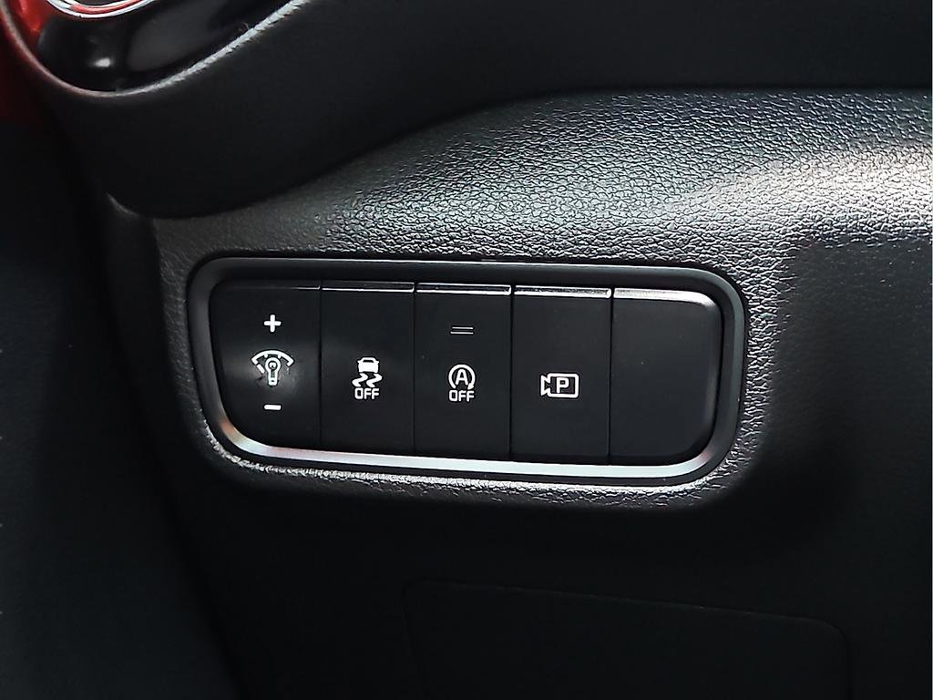 Used 2024 Kia Soul GT-Line FWD image 13