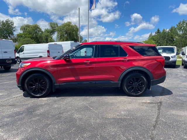Used 2022 Ford Explorer Limited w/ Class IV Trailer Tow Package AWD/4WD image 2