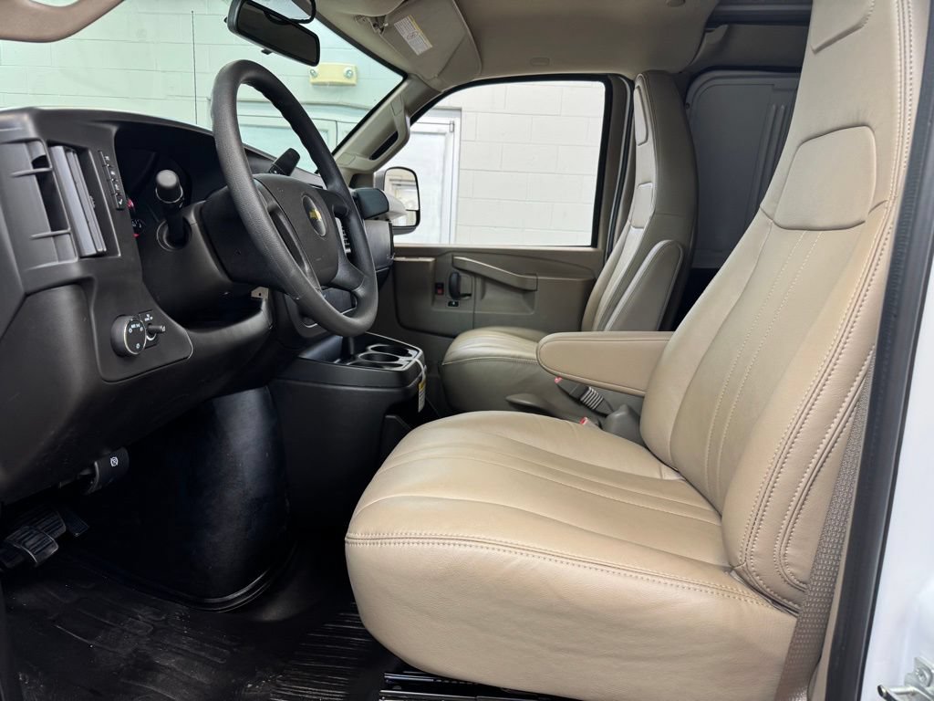 New 2026 Chevrolet Express 2500 RWD image 11