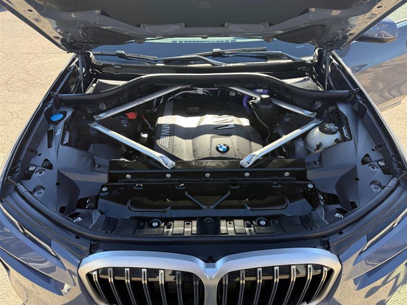 Used 2024 BMW X7 xDrive40i AWD/4WD image 19
