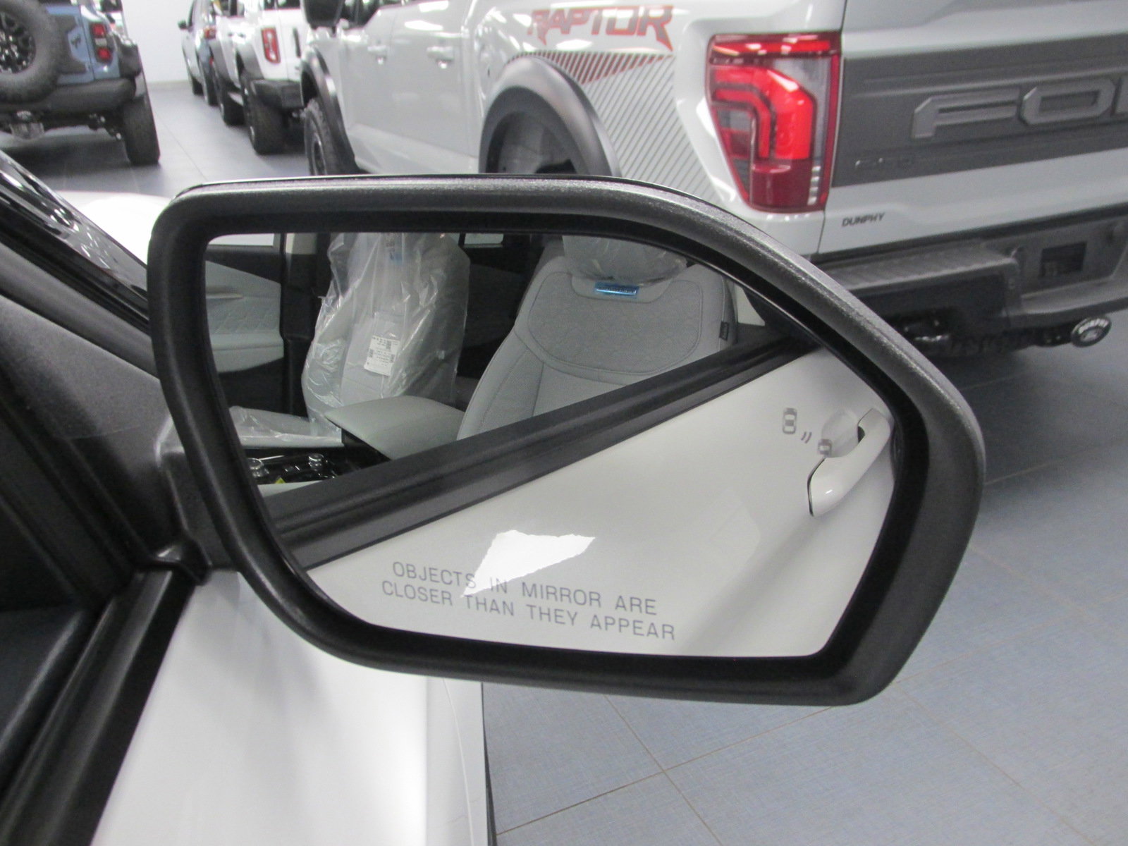 New 2025 Ford Explorer Platinum w/ Ultimate Package image 14