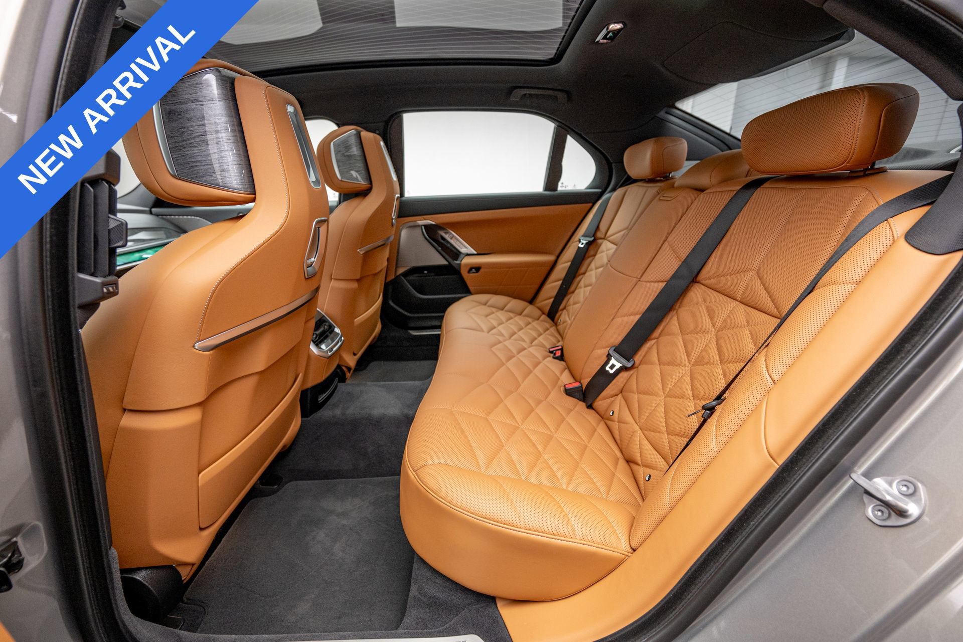 Used 2023 BMW 740i RWD image 16
