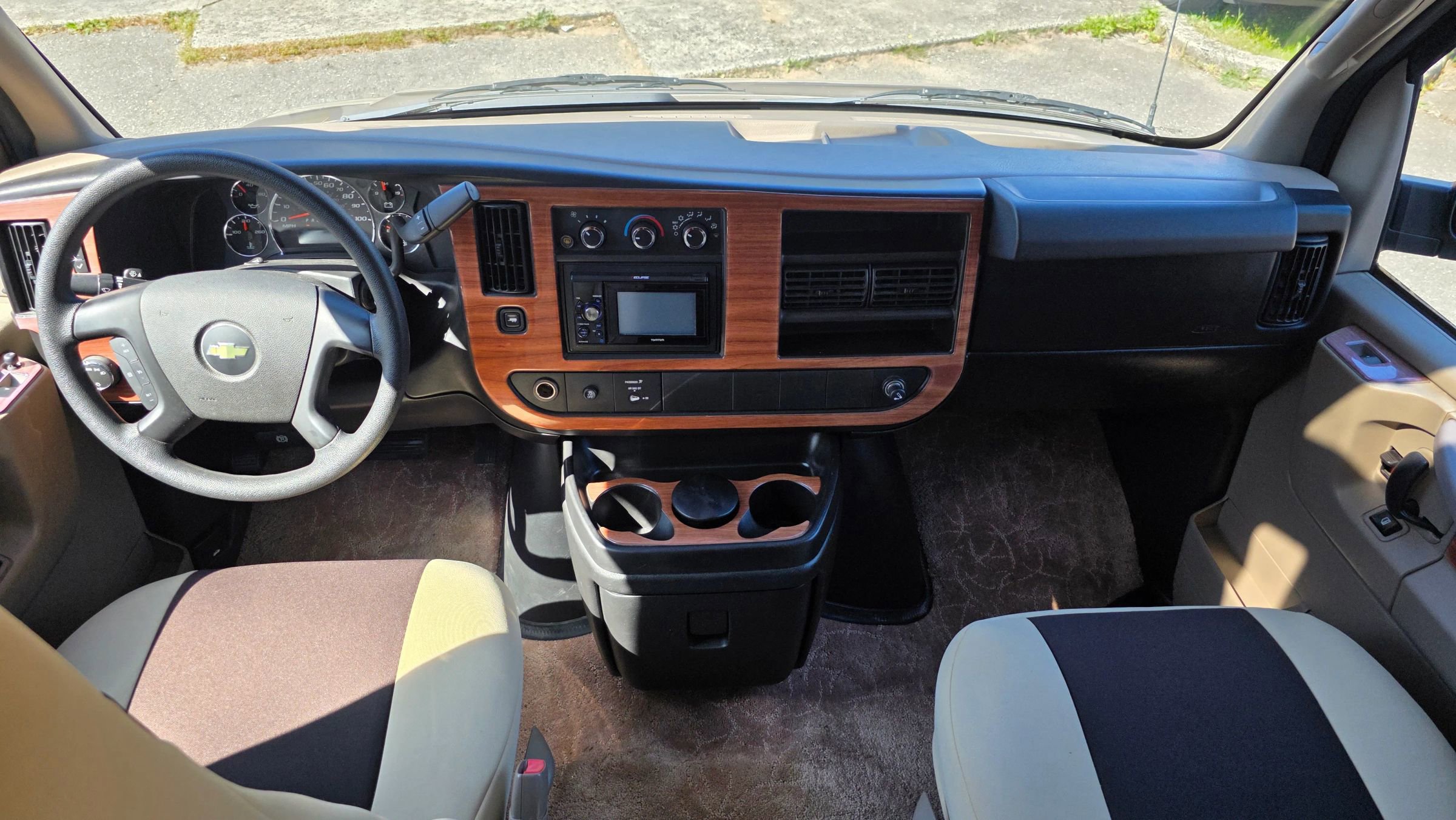 Used 2012 Chevrolet Express 2500 w/ Power Package image 14