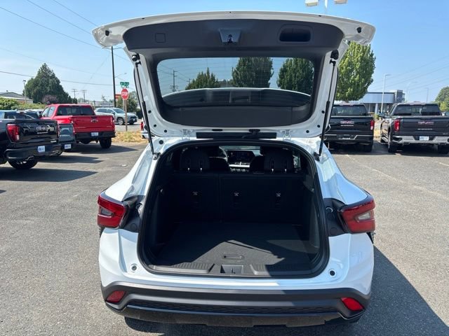 New 2026 Chevrolet Trax RS FWD image 34