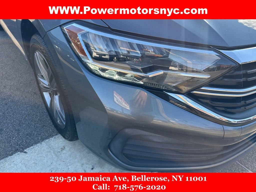 Used 2022 Volkswagen Jetta SE image 9