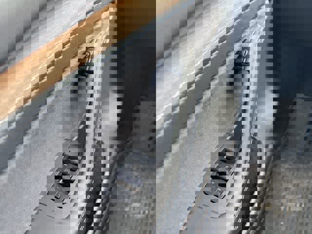 Used 2022 Tesla Model Y Performance image 22