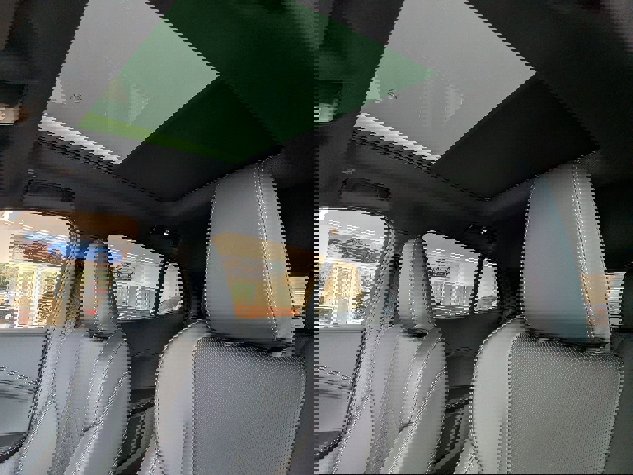 New 2026 BMW X2 xDrive28i w/ Technology Package AWD/4WD image 16