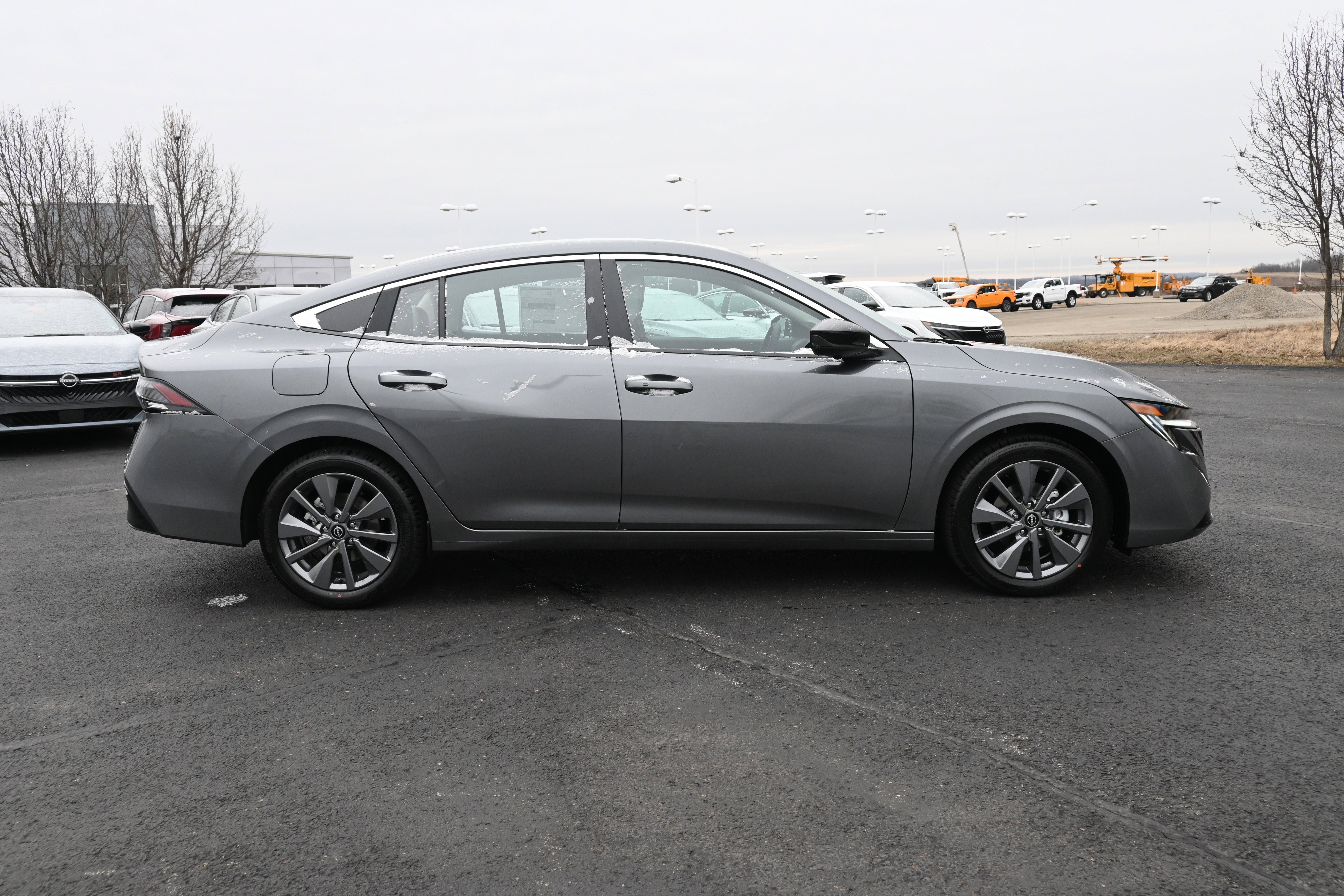 New 2026 Nissan Sentra SL w/ Floor Mat Package FWD image 5