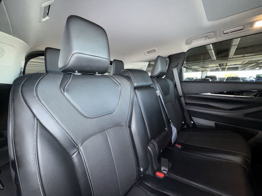 Used 2023 INFINITI QX60 Pure AWD/4WD image 26