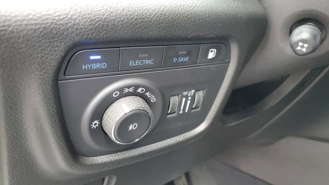 Certified 2022 Jeep Grand Cherokee Trailhawk w/ Advanced Protech Group II image 14