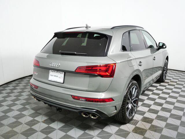 Used 2023 Audi SQ5 Premium Plus w/ Premium Plus Package AWD/4WD image 3