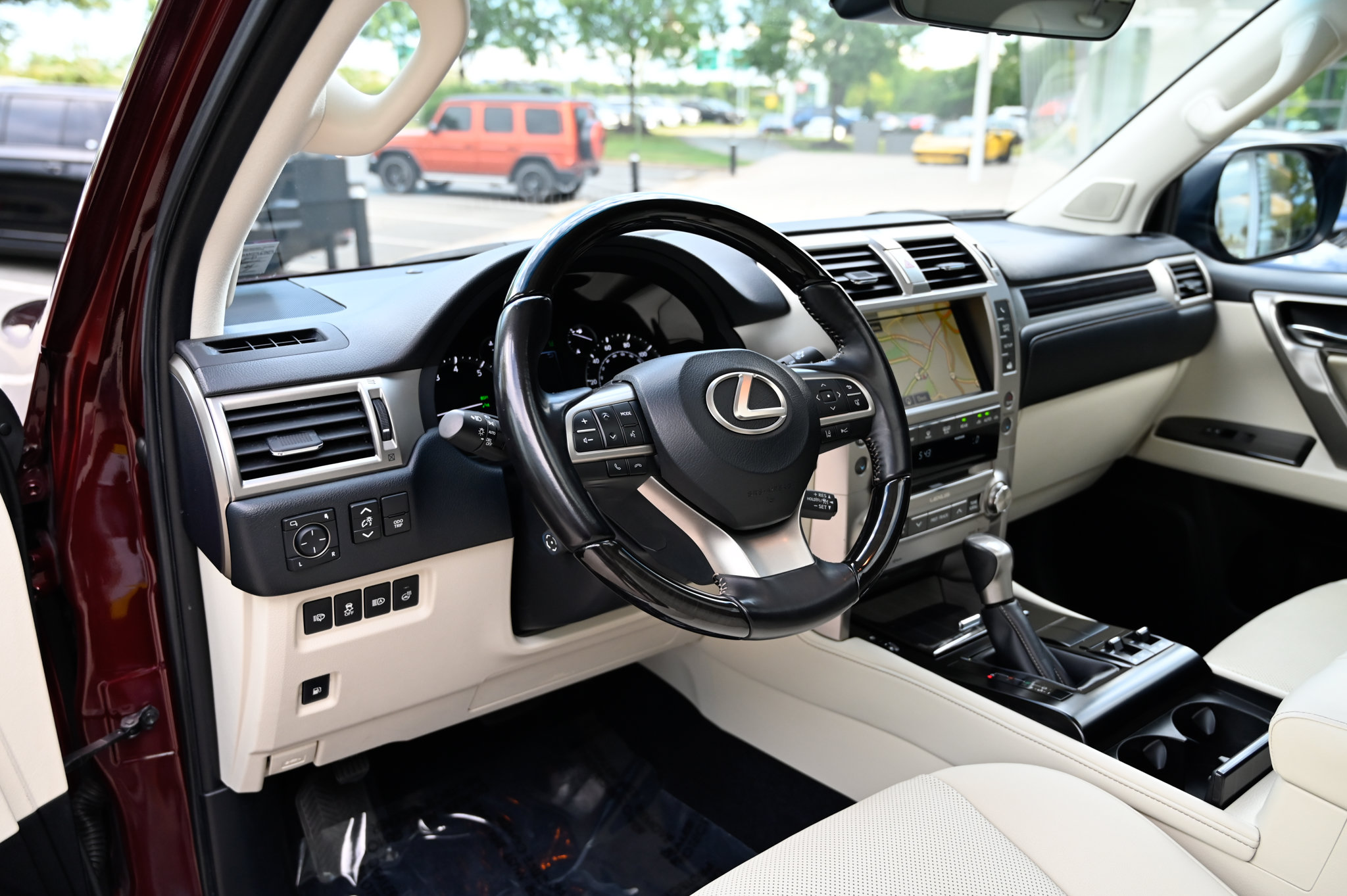 Used 2021 Lexus GX 460 Premium w/ Premium Package AWD/4WD image 16