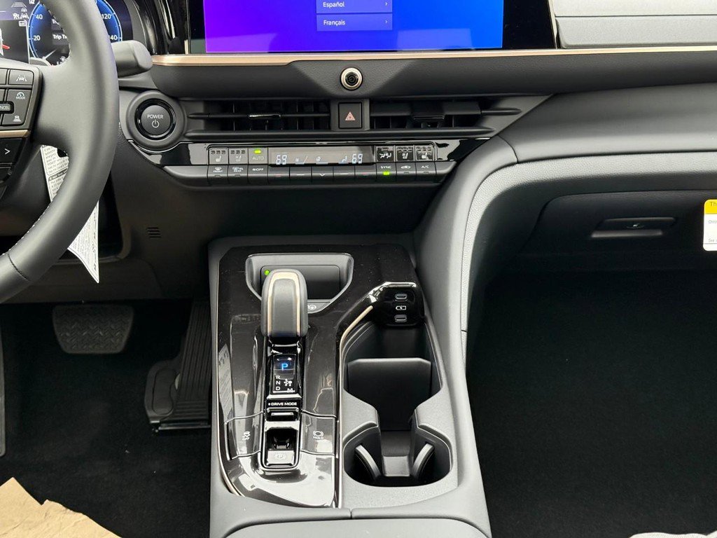 New 2026 Toyota Crown Platinum image 12