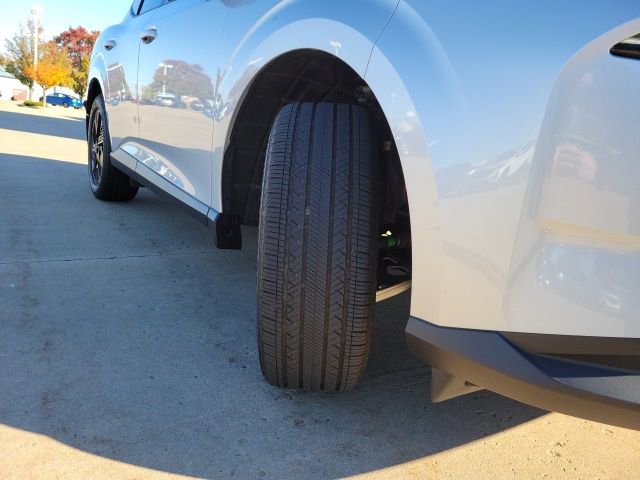 Used 2025 Nissan Murano SV image 32