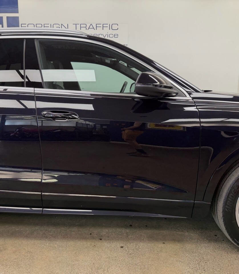 Used 2019 Audi Q8 Premium Plus w/ Premium Plus image 17