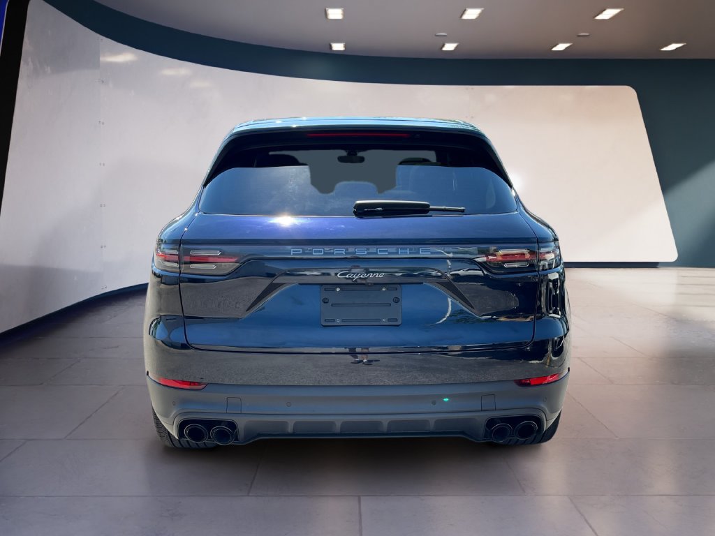 Used 2023 Porsche Cayenne AWD/4WD image 4