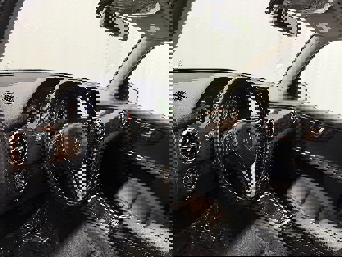 Used 2014 Mercedes-Benz GLK 350 4MATIC Premium image 6