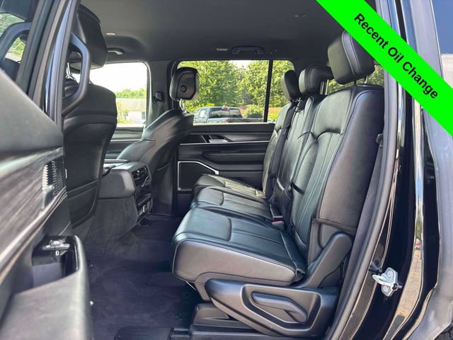 Used 2024 Jeep Wagoneer Series II w/ Flexible Seating Group AWD/4WD image 27
