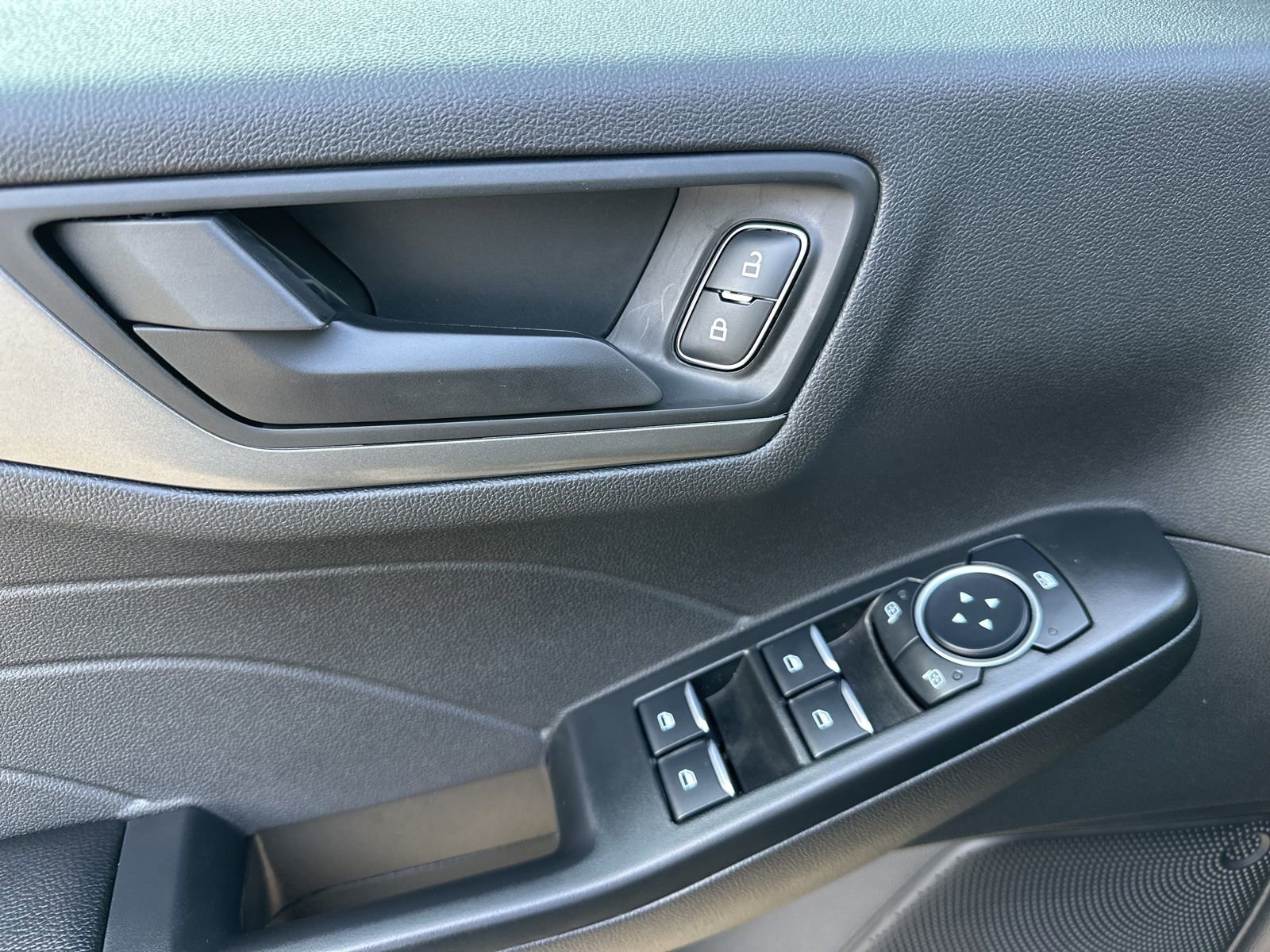 Used 2025 Ford Escape Active FWD image 6