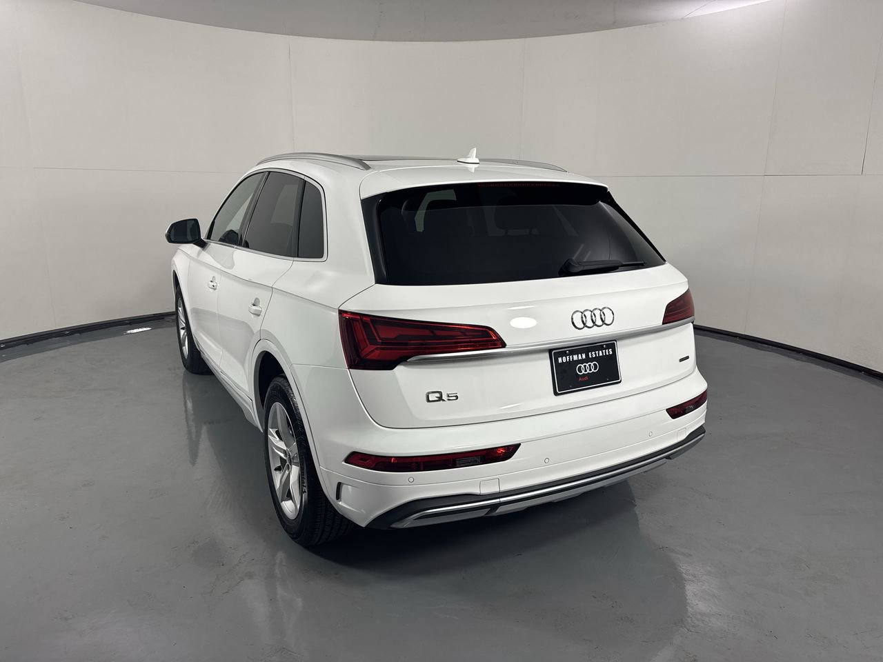 Used 2023 Audi Q5 2.0T Premium w/ Convenience Package AWD/4WD image 31