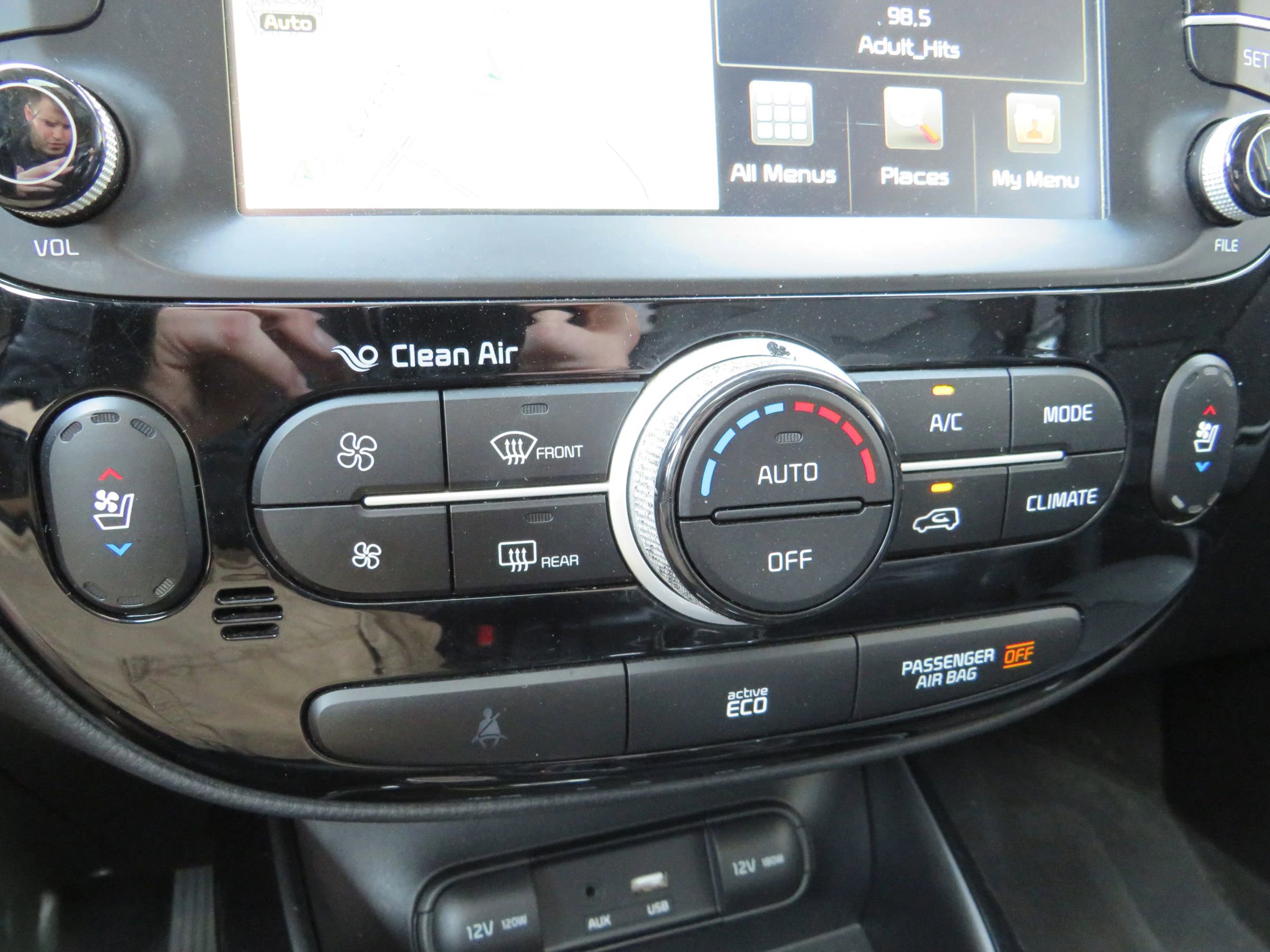 Used 2016 Kia Soul ! w/ Premium Package FWD image 23