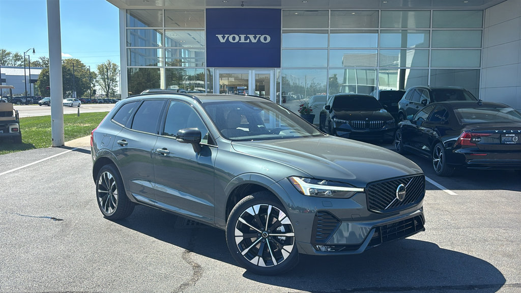 New 2027 Volvo XC60 B5 Plus AWD/4WD image 2
