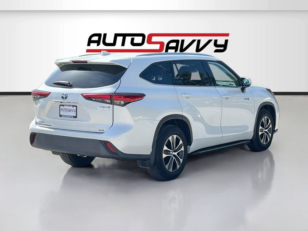 Used 2020 Toyota Highlander XLE FWD image 7