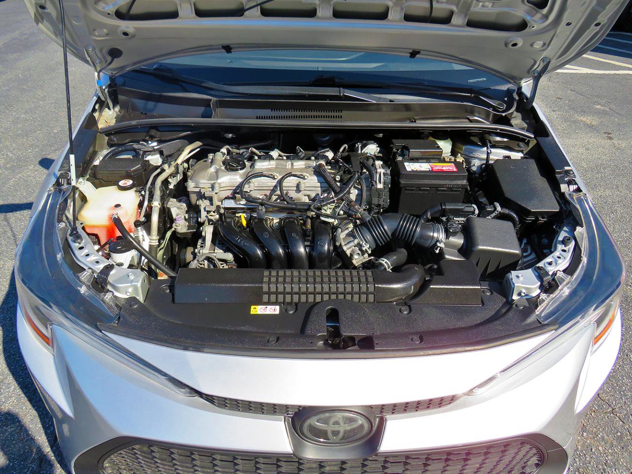 Used 2020 Toyota Corolla LE FWD image 31
