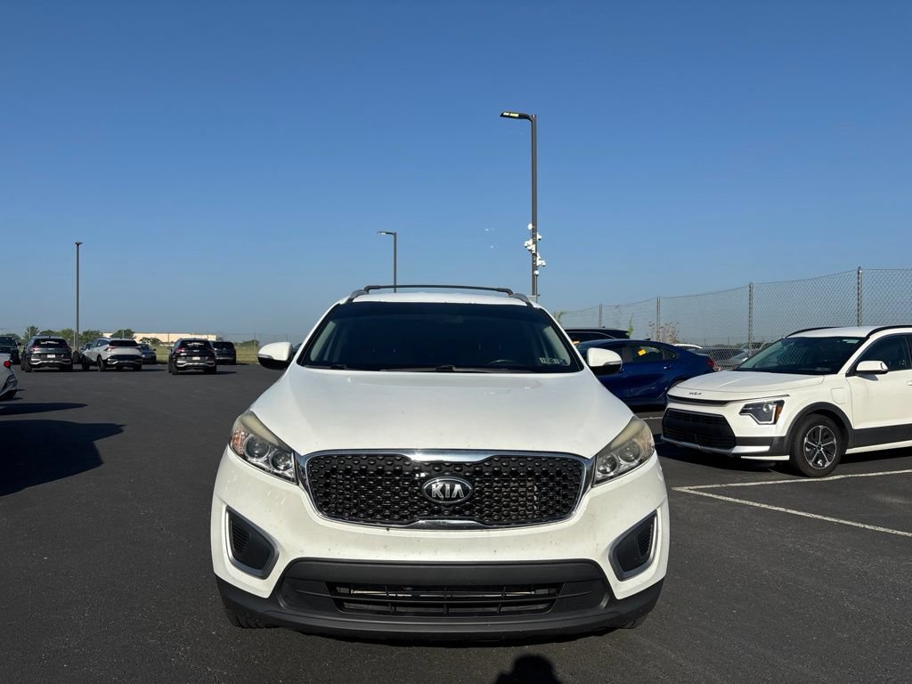 Used 2016 Kia Sorento AWD w/ LX Convenience Package image 8