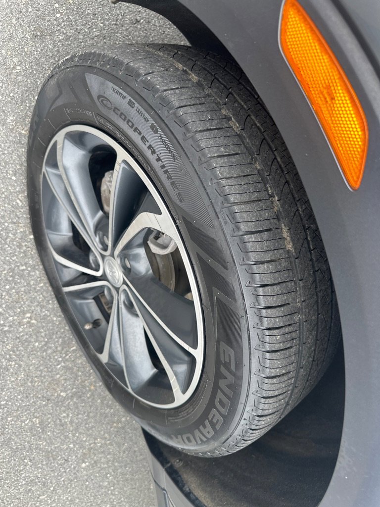 Used 2021 Buick Encore GX Essence image 9