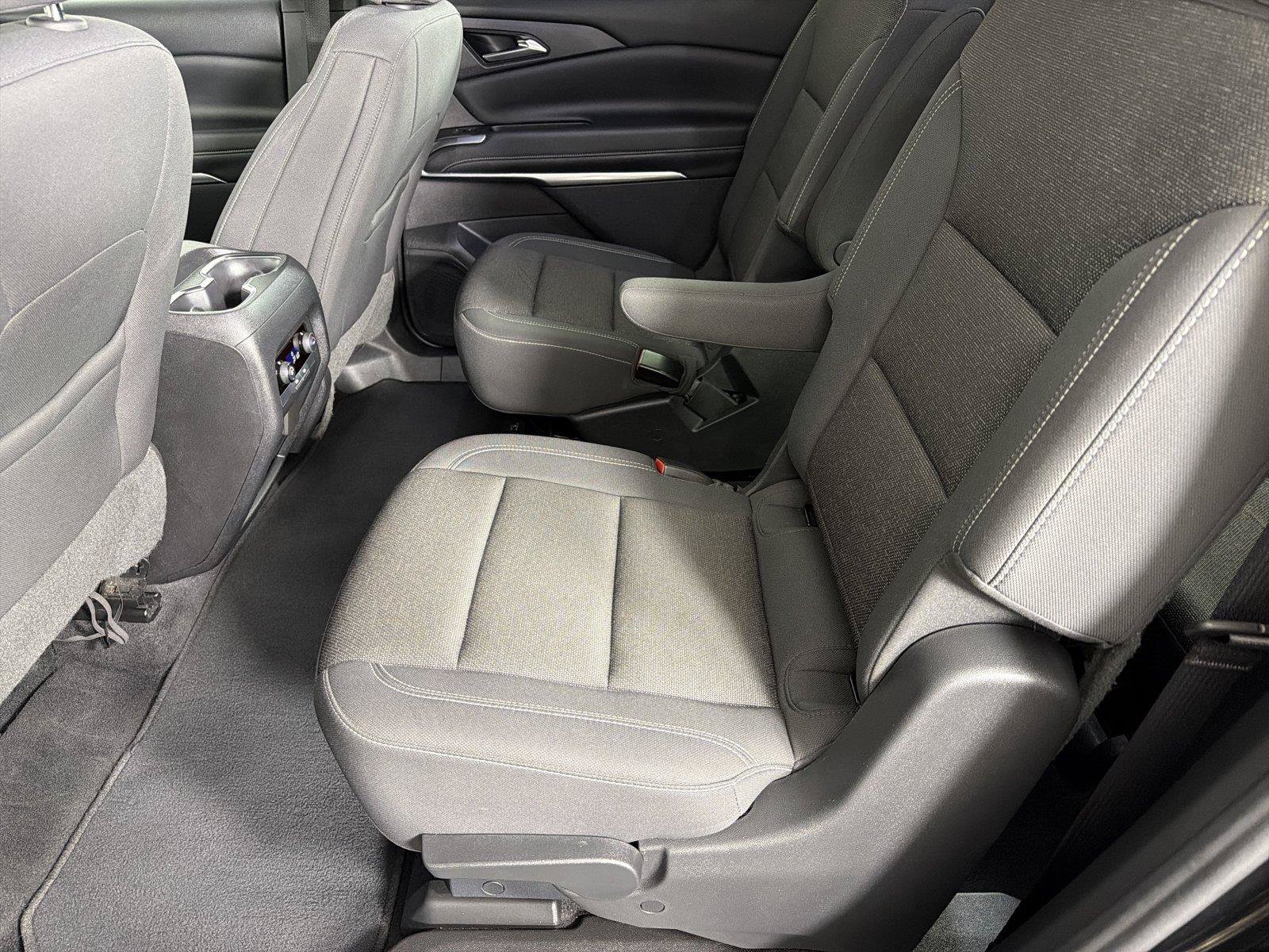 Certified 2024 Chevrolet Traverse LT FWD image 20