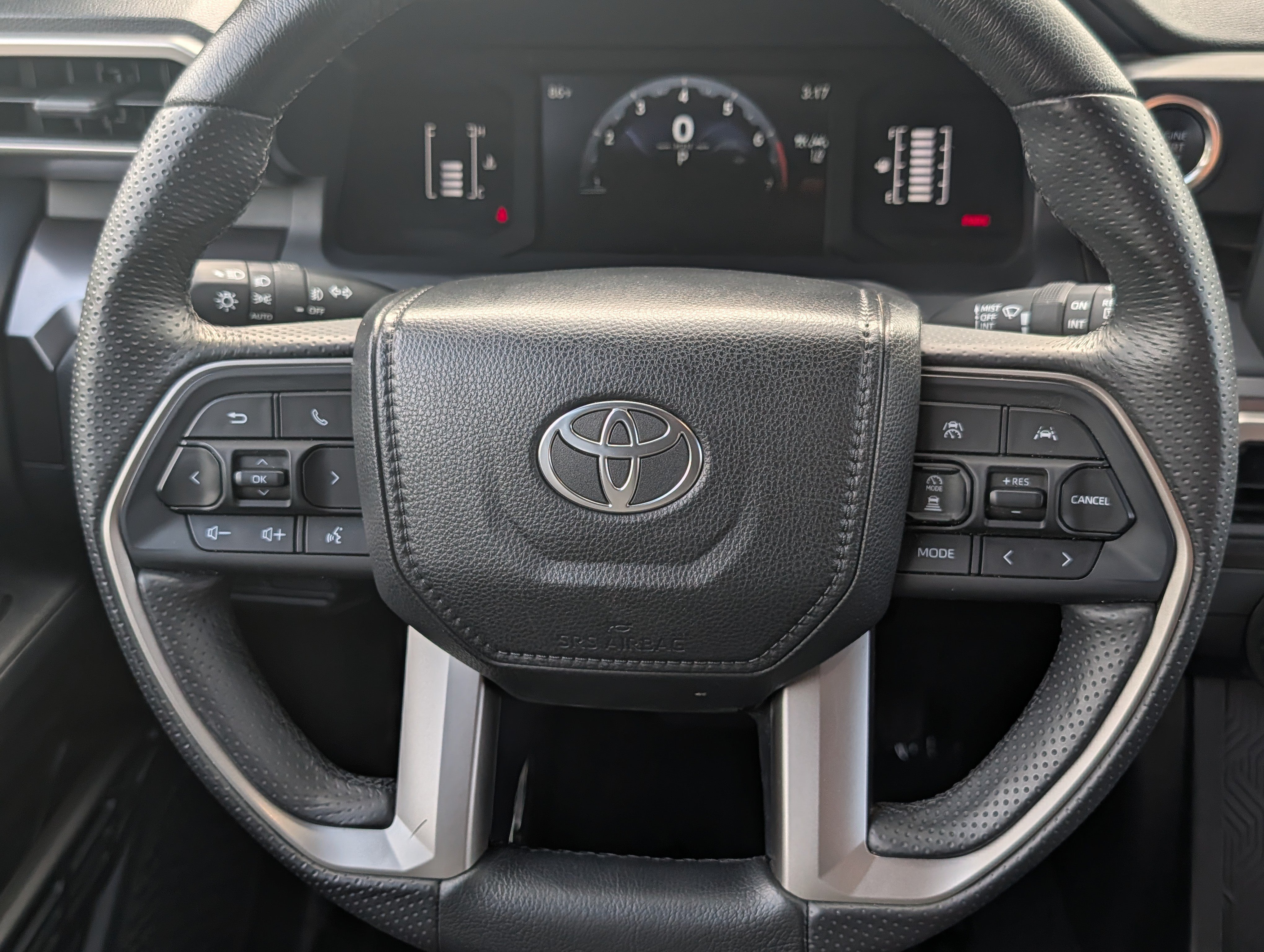Certified 2025 Toyota 4Runner SR5 AWD/4WD image 24