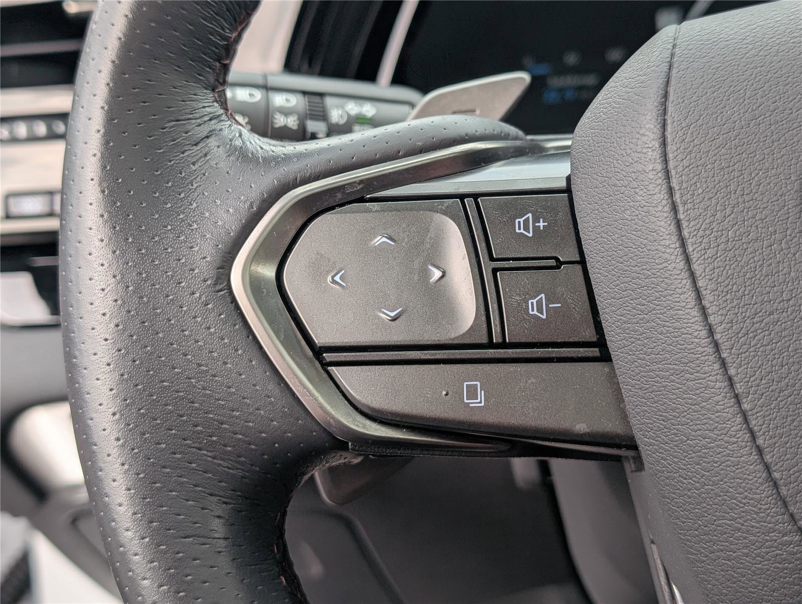 Used 2025 Lexus RX 500h F Sport w/ Convenience Package image 26