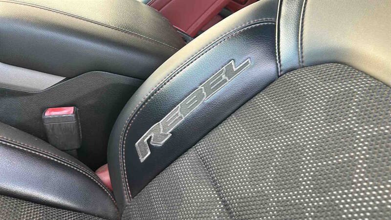 Used 2019 RAM 1500 Rebel AWD/4WD image 16