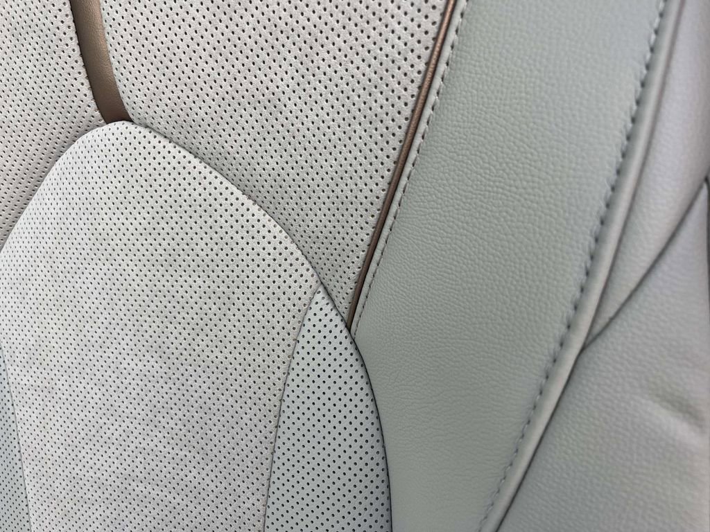 New 2026 Toyota Grand Highlander AWD Hybrid image 13