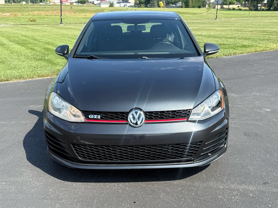 Used 2015 Volkswagen GTI S FWD image 2