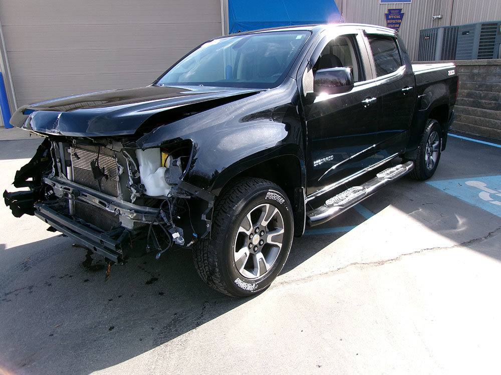 Used 2016 Chevrolet Colorado Z71 AWD/4WD image 1